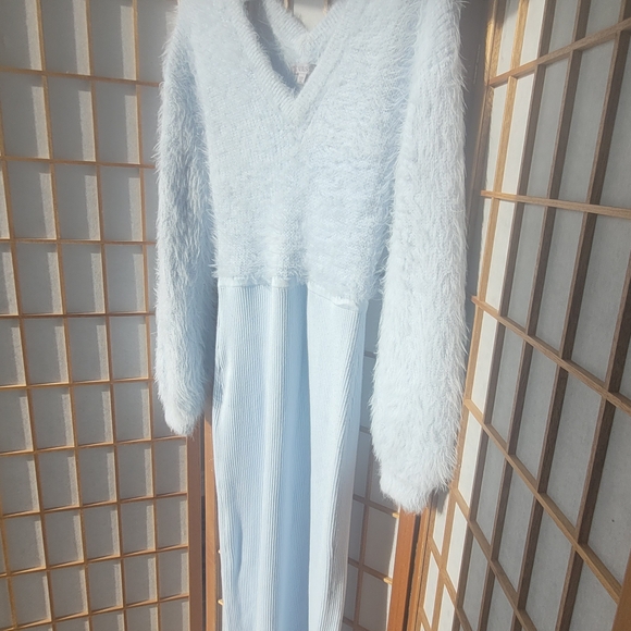 POWDER Blue GUESS Dress - Picture 4 of 12